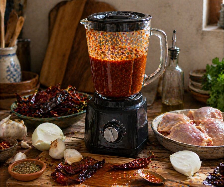 chicken birria sauce blender prep 1.jpg 1